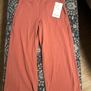 lululemon align wide leg crop Women's Burnt Orange NWT